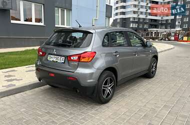 Внедорожник / Кроссовер Mitsubishi ASX 2012 в 