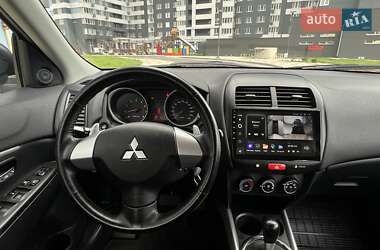 Внедорожник / Кроссовер Mitsubishi ASX 2012 в 