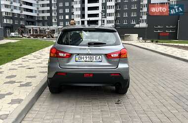 Внедорожник / Кроссовер Mitsubishi ASX 2012 в 