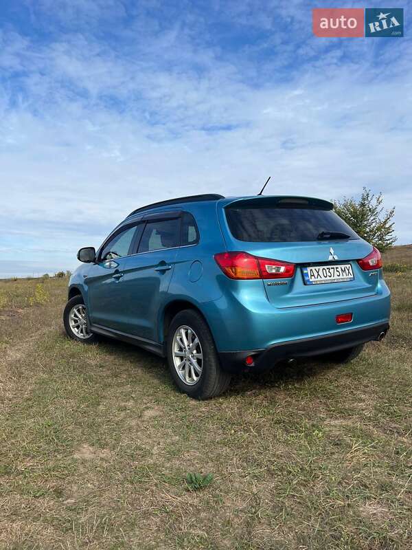Внедорожник / Кроссовер Mitsubishi ASX 2013 в Харькове