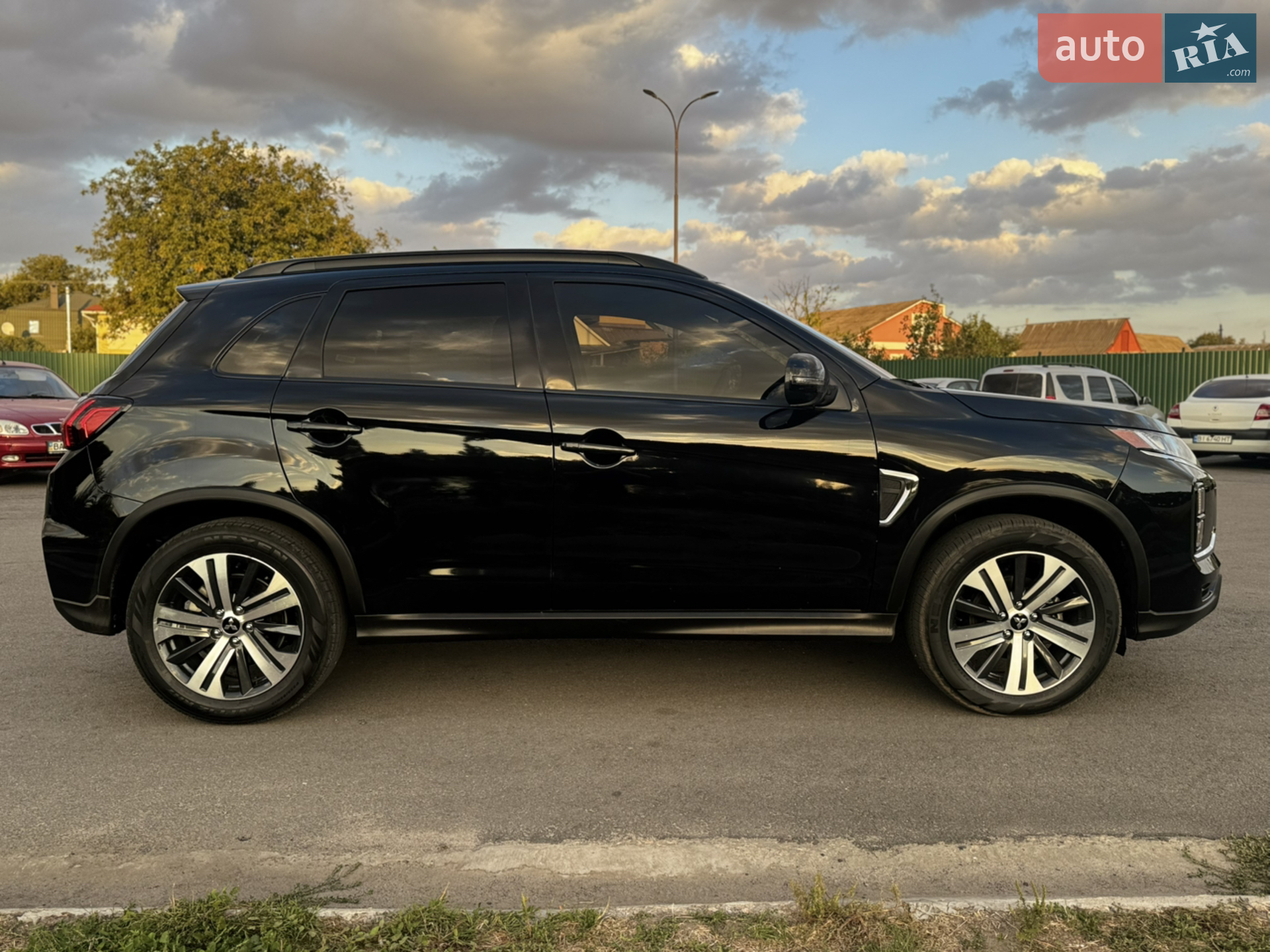 2023 Mitsubishi ASX - мініатюра 3