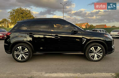 Внедорожник / Кроссовер Mitsubishi ASX 2023 в 