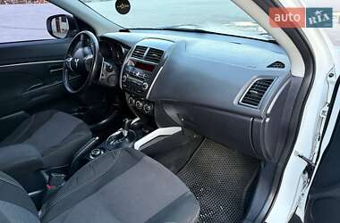 Внедорожник / Кроссовер Mitsubishi ASX 2011 в 