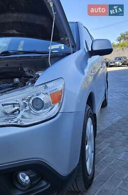 Внедорожник / Кроссовер Mitsubishi ASX 2011 в 