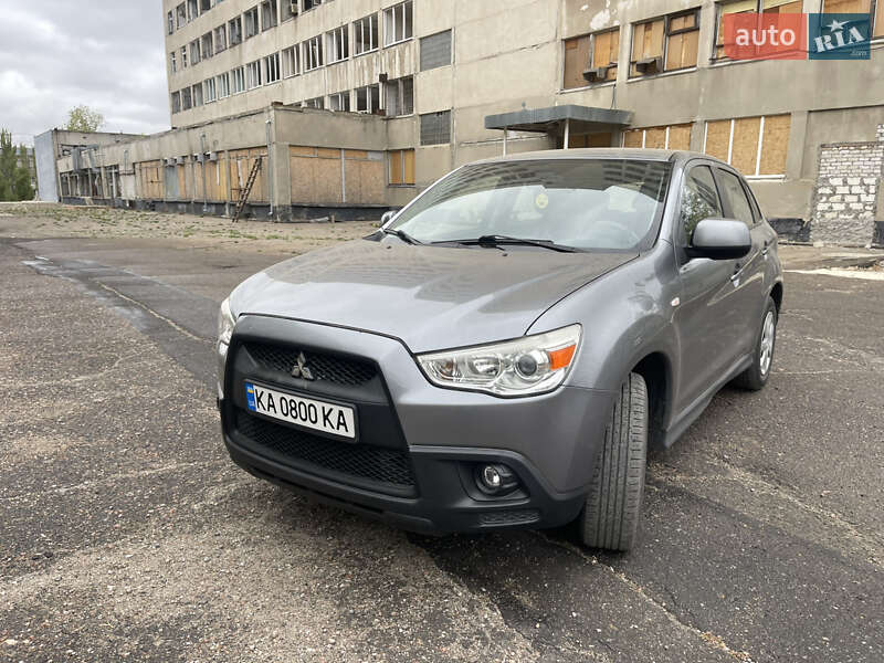 Внедорожник / Кроссовер Mitsubishi ASX 2012 в Николаеве