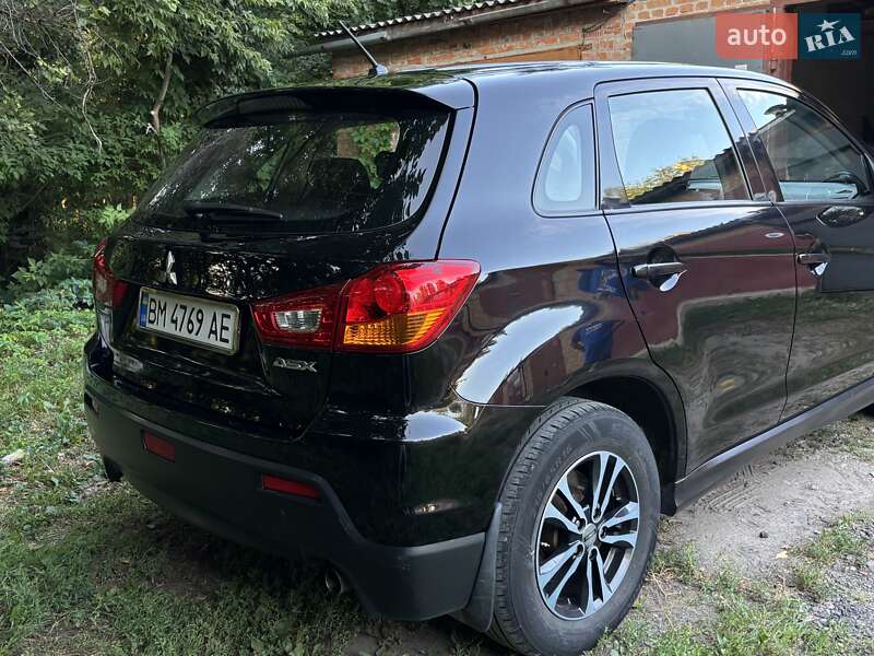 Внедорожник / Кроссовер Mitsubishi ASX 2010 в Ромнах
