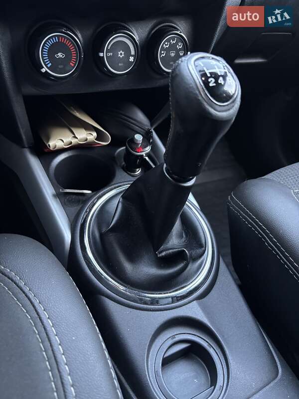 Внедорожник / Кроссовер Mitsubishi ASX 2010 в Ромнах