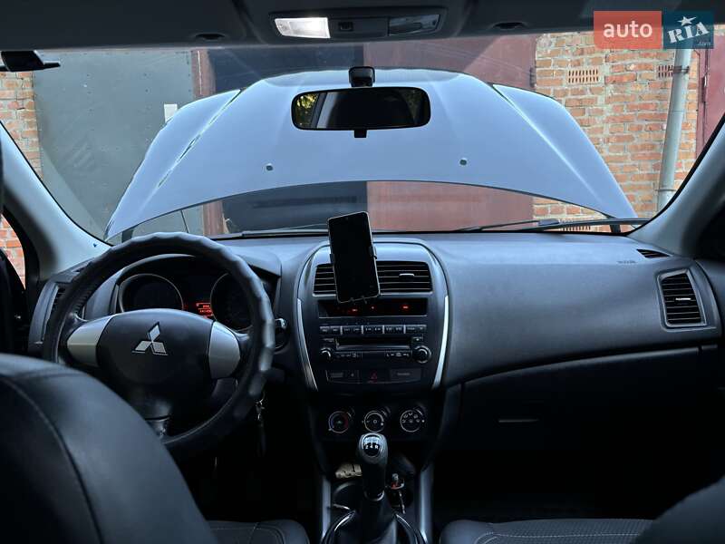Внедорожник / Кроссовер Mitsubishi ASX 2010 в Ромнах