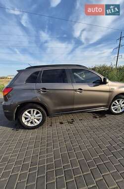 Внедорожник / Кроссовер Mitsubishi ASX 2010 в 