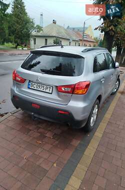 Внедорожник / Кроссовер Mitsubishi ASX 2010 в 