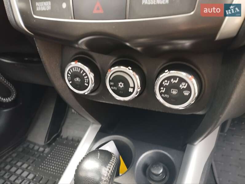 Внедорожник / Кроссовер Mitsubishi ASX 2014 в Ахтырке