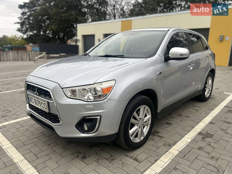 Внедорожник / Кроссовер Mitsubishi ASX 2014 в 