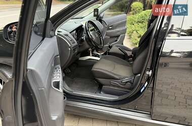 Внедорожник / Кроссовер Mitsubishi ASX 2014 в 