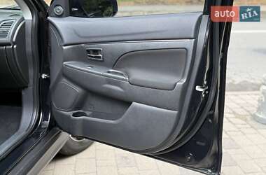 Внедорожник / Кроссовер Mitsubishi ASX 2014 в 