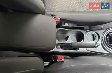 Внедорожник / Кроссовер Mitsubishi ASX 2014 в 