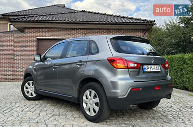 Внедорожник / Кроссовер Mitsubishi ASX 2012 в 