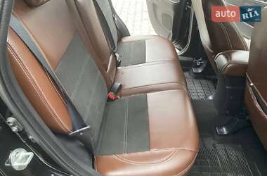 Внедорожник / Кроссовер Mitsubishi ASX 2014 в 