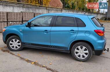 Внедорожник / Кроссовер Mitsubishi ASX 2012 в 