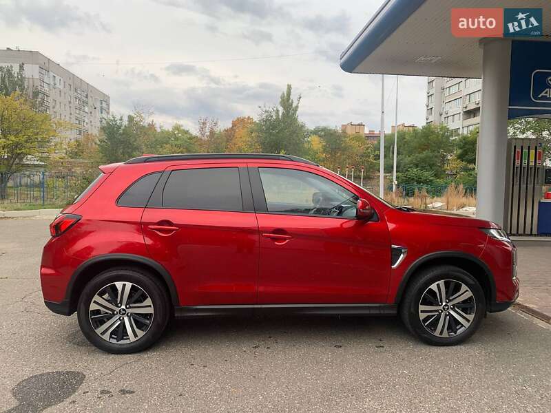 Внедорожник / Кроссовер Mitsubishi ASX 2022 в Николаеве