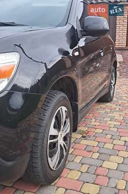 Внедорожник / Кроссовер Mitsubishi ASX 2011 в 