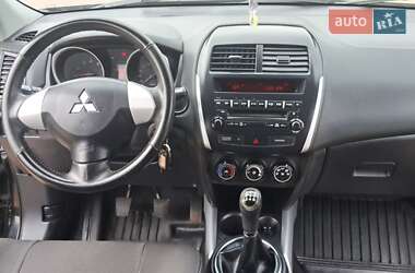Внедорожник / Кроссовер Mitsubishi ASX 2011 в 