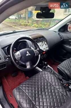 Внедорожник / Кроссовер Mitsubishi ASX 2012 в 