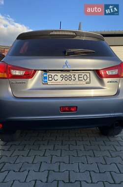 Внедорожник / Кроссовер Mitsubishi ASX 2015 в 