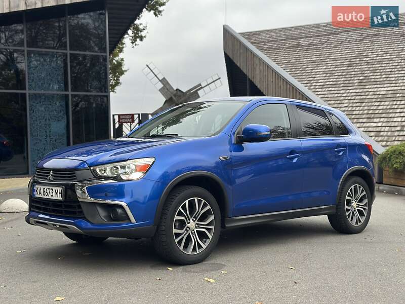 Позашляховик / Кросовер Mitsubishi ASX 2016 в Києві
