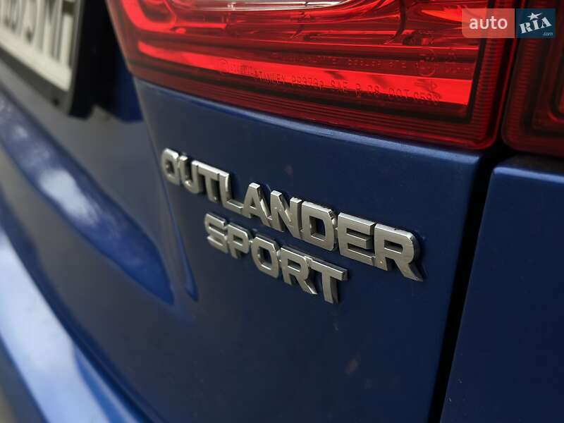 Позашляховик / Кросовер Mitsubishi ASX 2016 в Києві