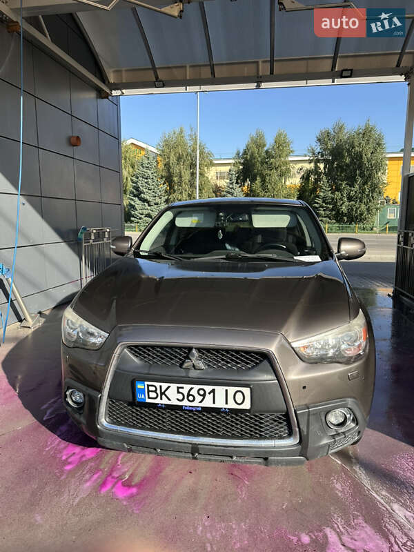 Внедорожник / Кроссовер Mitsubishi ASX 2011 в Ровно фото 5 Внедорожник / Кроссовер Mitsubishi ASX 2011 в Ровно