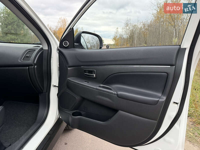 Позашляховик / Кросовер Mitsubishi ASX 2014 в Києві фото 25 Позашляховик / Кросовер Mitsubishi ASX 2014 в Києві