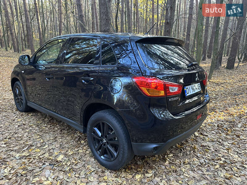 Позашляховик / Кросовер Mitsubishi ASX 2015 в Житомирі
