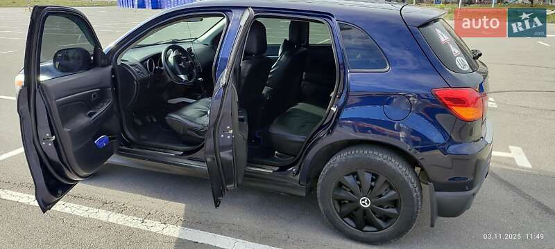 Внедорожник / Кроссовер Mitsubishi ASX 2012 в Каменец-Подольском