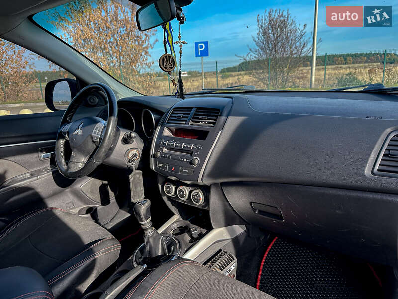 Позашляховик / Кросовер Mitsubishi ASX 2011 в Радивиліві фото 86 Позашляховик / Кросовер Mitsubishi ASX 2011 в Радивиліві