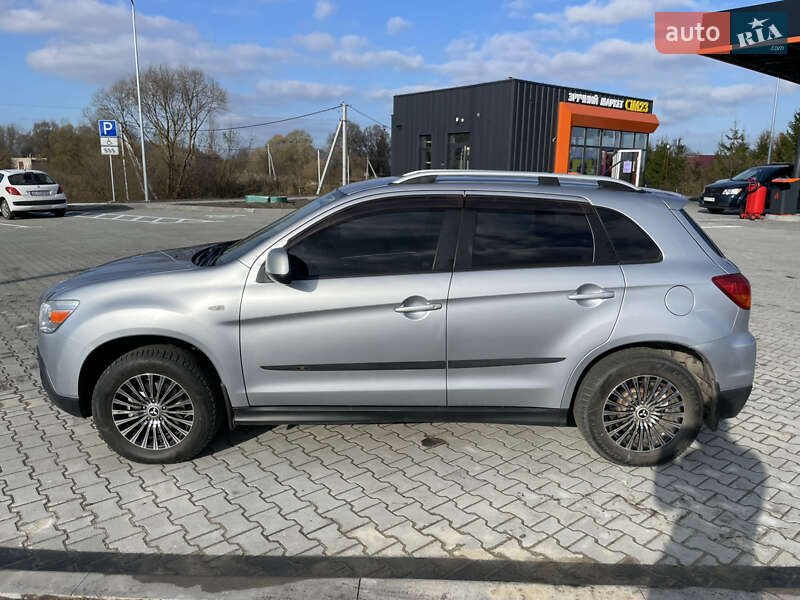 Позашляховик / Кросовер Mitsubishi ASX 2010 в Турійську