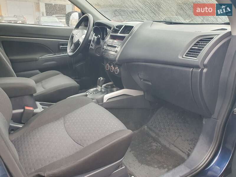 Позашляховик / Кросовер Mitsubishi ASX 2012 в Києві