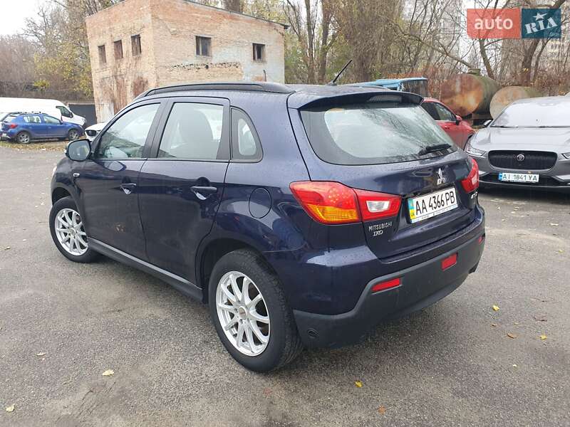 Позашляховик / Кросовер Mitsubishi ASX 2012 в Києві