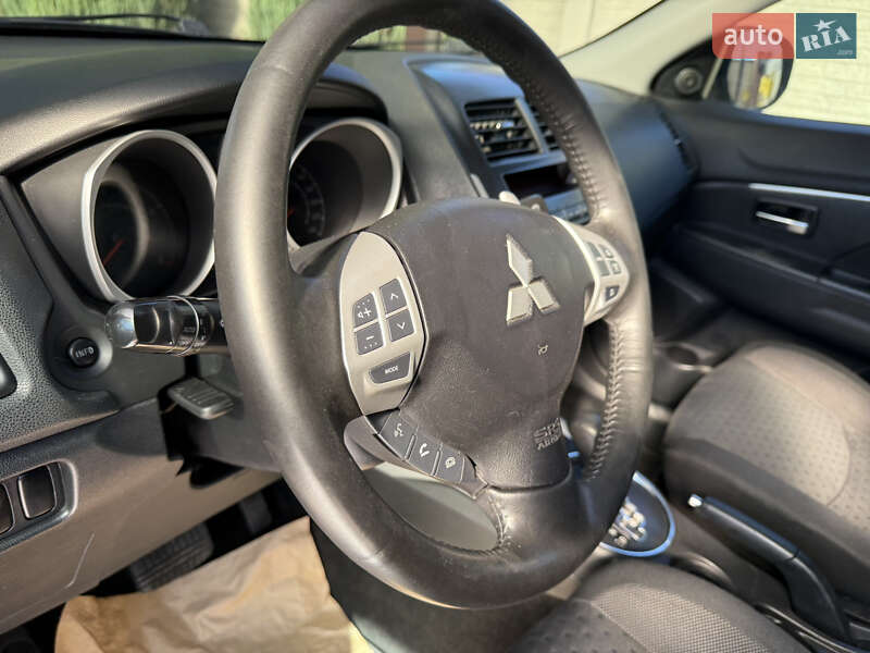 Позашляховик / Кросовер Mitsubishi ASX 2012 в Дніпрі фото 18 Позашляховик / Кросовер Mitsubishi ASX 2012 в Дніпрі