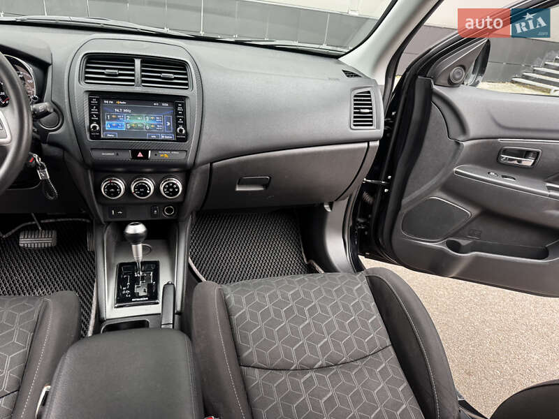 Позашляховик / Кросовер Mitsubishi ASX 2019 в Києві фото 22 Позашляховик / Кросовер Mitsubishi ASX 2019 в Києві