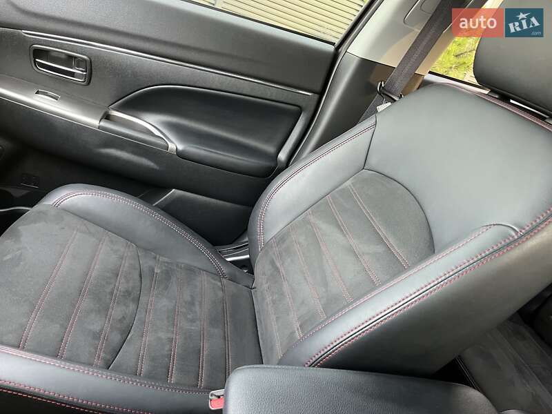 Внедорожник / Кроссовер Mitsubishi ASX 2020 в Киеве