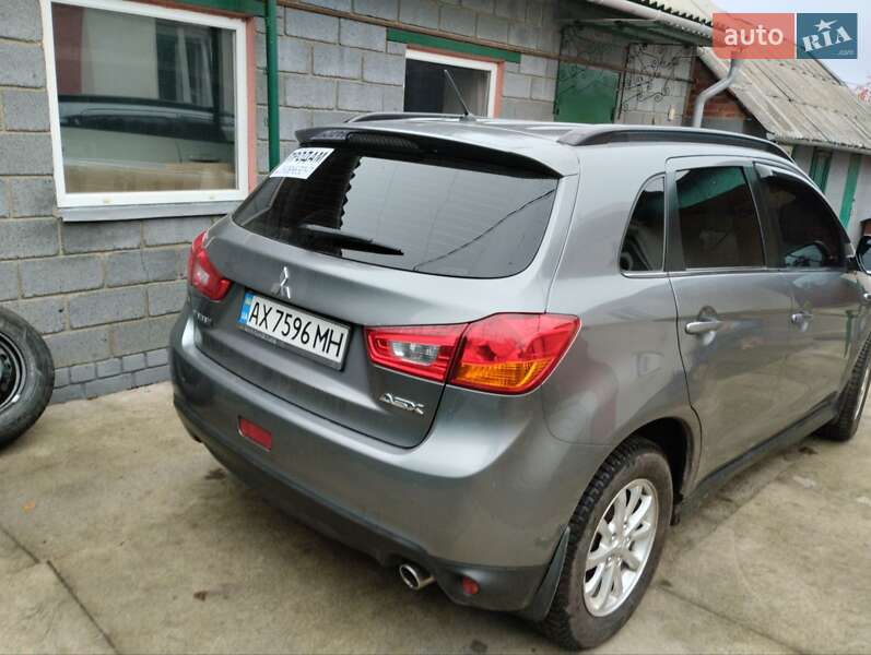 Позашляховик / Кросовер Mitsubishi ASX 2013 в Коротичу
