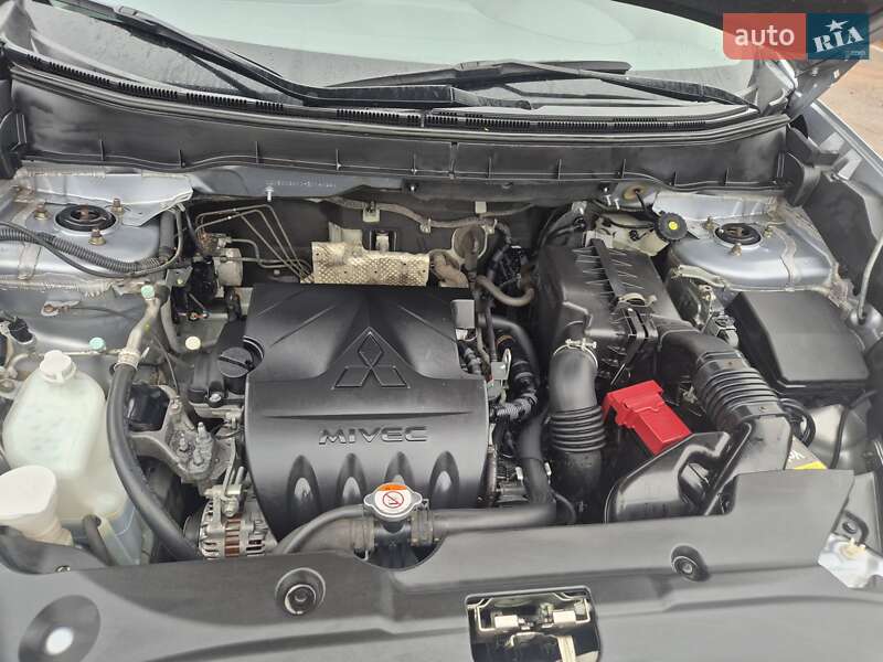 Позашляховик / Кросовер Mitsubishi ASX 2017 в Чернігові