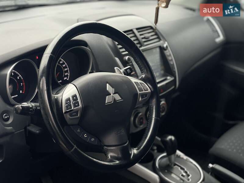 Позашляховик / Кросовер Mitsubishi ASX 2011 в Дніпрі
