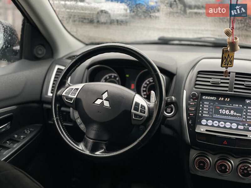 Позашляховик / Кросовер Mitsubishi ASX 2011 в Дніпрі