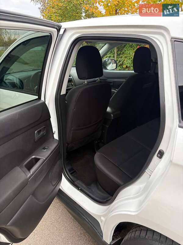 Позашляховик / Кросовер Mitsubishi ASX 2015 в Сумах