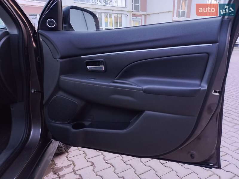 Внедорожник / Кроссовер Mitsubishi ASX 2012 в Тернополе