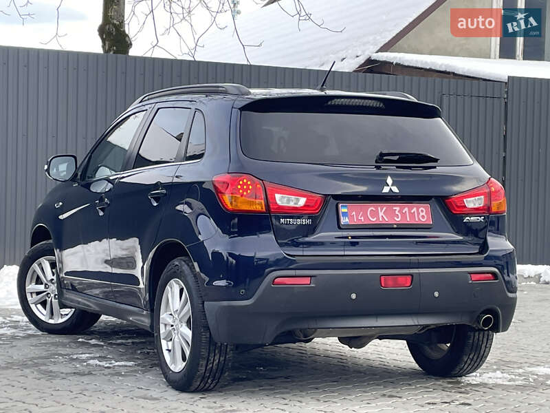 Внедорожник / Кроссовер Mitsubishi ASX 2011 в Меденичах