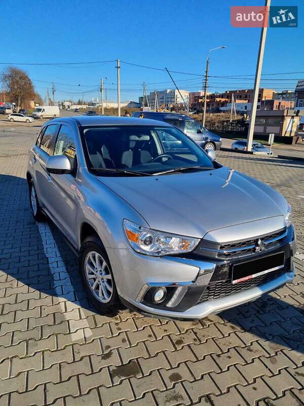 Позашляховик / Кросовер Mitsubishi ASX 2018 в Чернівцях