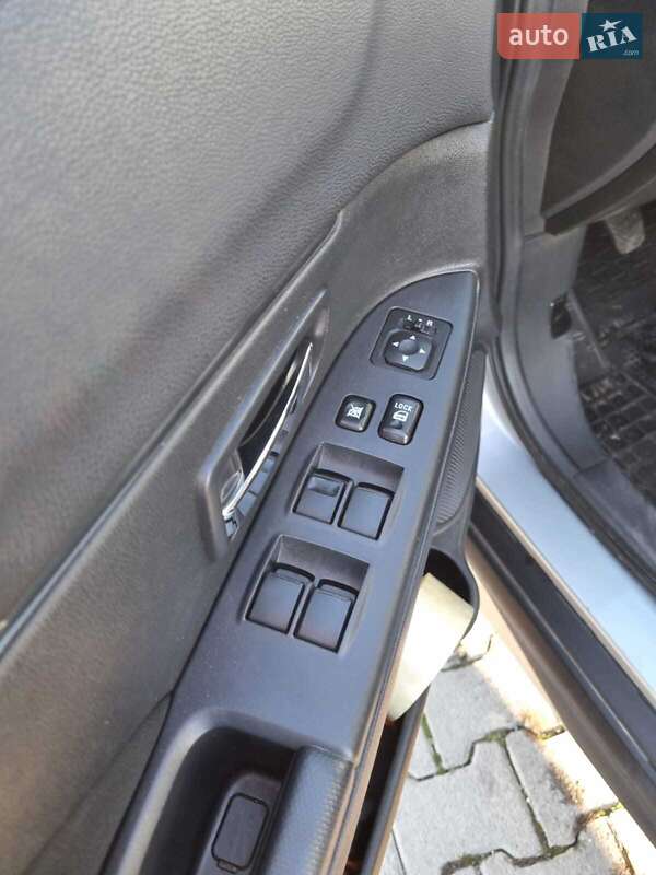 Позашляховик / Кросовер Mitsubishi ASX 2018 в Чернівцях