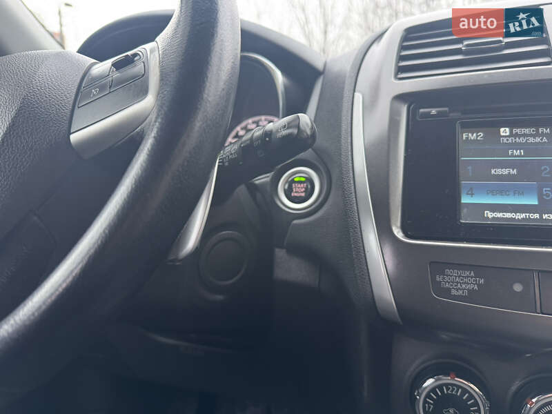 Позашляховик / Кросовер Mitsubishi ASX 2013 в Києві